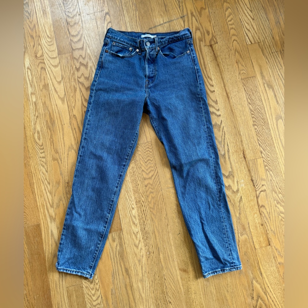 Levi Wedgie Fit
